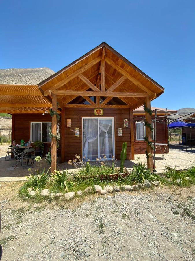 Cabanas Vicuna Cielo De Peralillo - Valle De Elqui Exterior photo